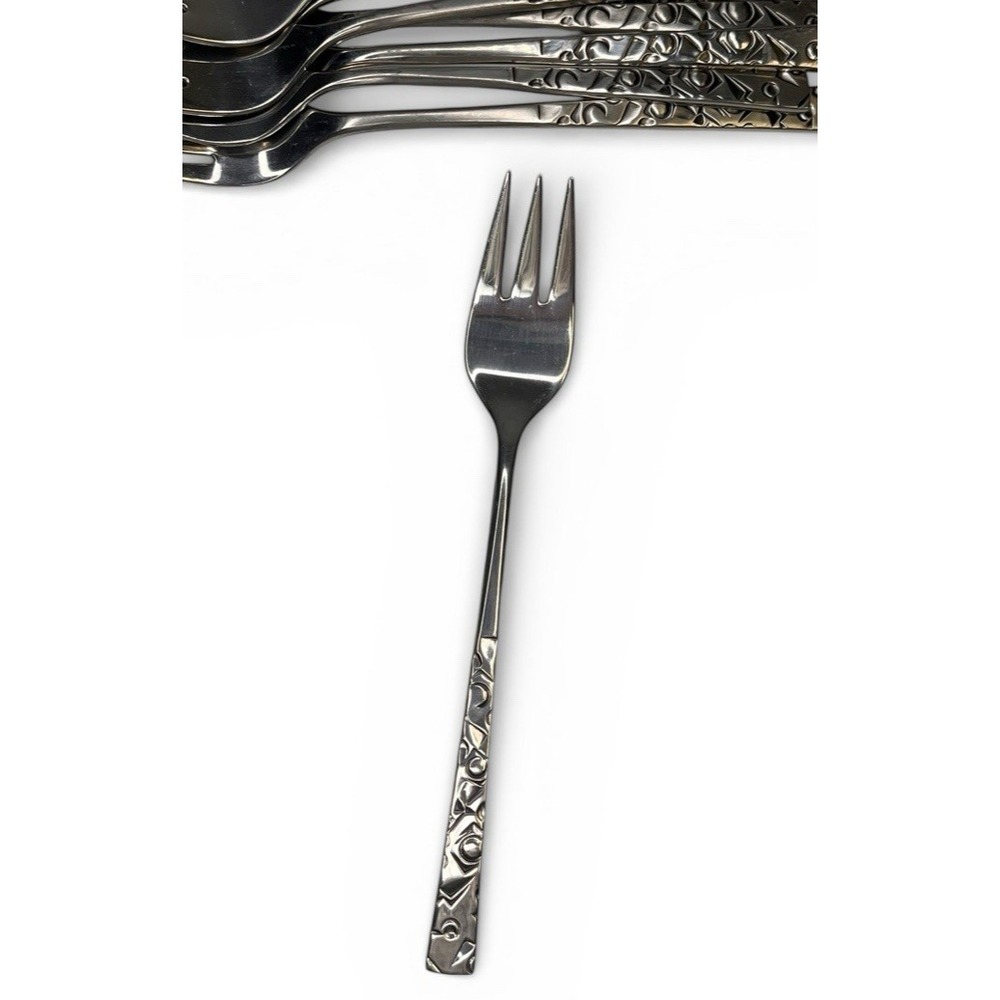 1847 Rogers Bros NAVAHO Dinner Fork‎ Stainless Navajo 1960 Flatware 7.5"